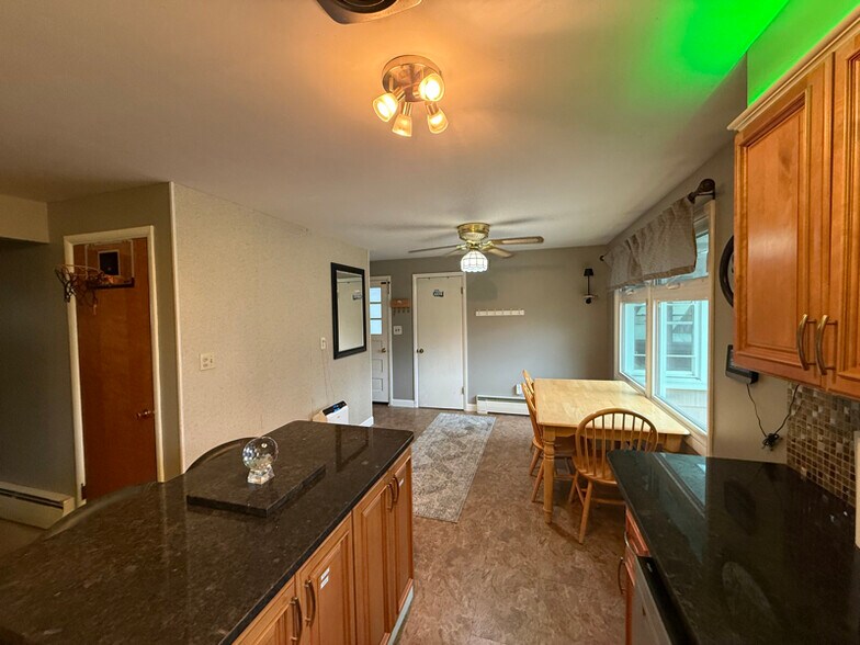 Building Photo - 6076 Smith Rd