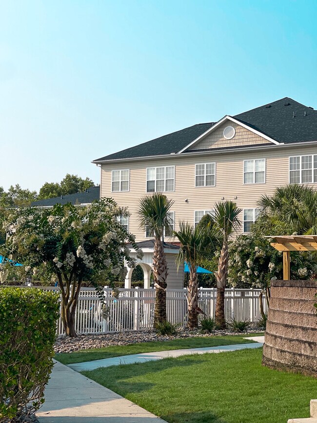 Building Photo - 1500 Cadfel Ct