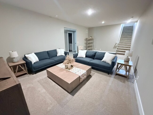 Building Photo - New Gretna Listing!