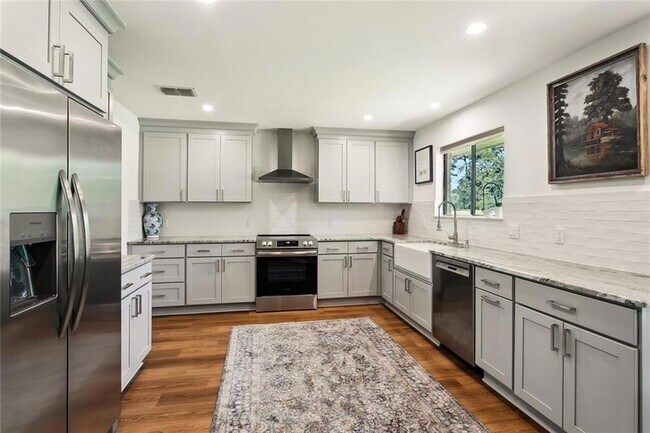 Building Photo - 773 Bocage Ln