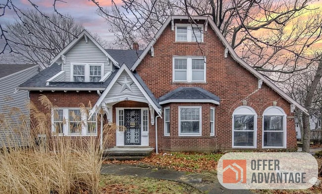 Primary Photo - 12980 Cedar Rd