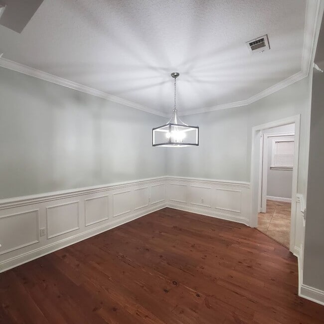 Building Photo - Spacious 3-Bedroom Home with Open Floor Plan and Fenced Backyard in Hahira, GA