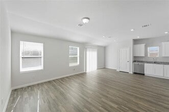 Building Photo - 404 Jameson