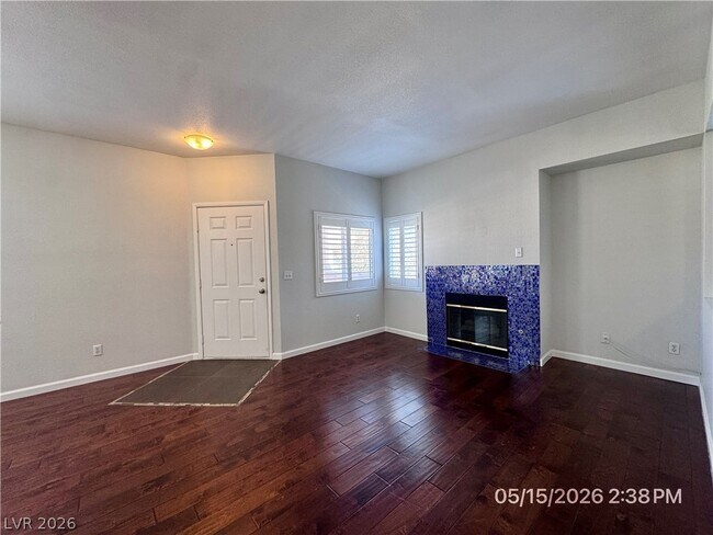 Building Photo - 251 S Green Valley Pkwy