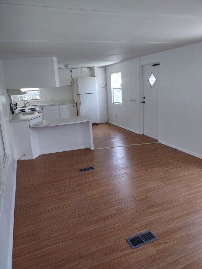NEW FLOORS - 6520 Sun Country Dr