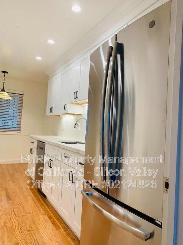 Building Photo - 2315 Eastridge Ave