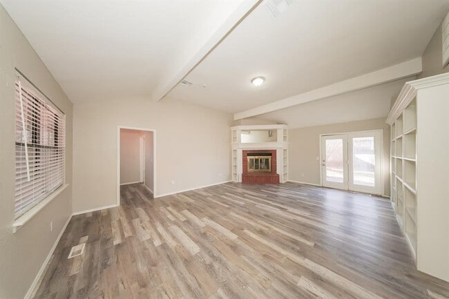 Building Photo - 11901 Blue Moon Ave