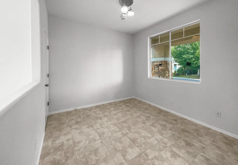 Building Photo - 9387 Bennoel Way