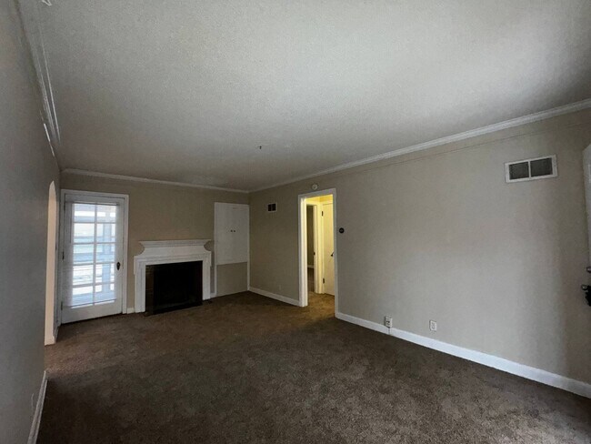 Building Photo - 3401 S Arlington Ave