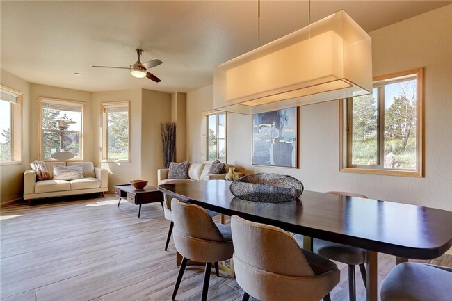 Building Photo - 136 Gail Ln