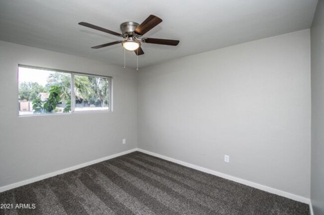 Building Photo - Beautiful remodel home near ASU