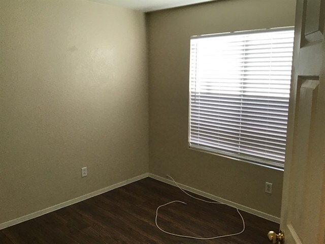 Building Photo - 4430 Blue Mist Ct