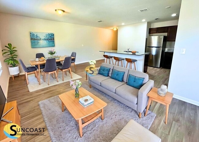 Building Photo - 6467 Sweetbay Ln