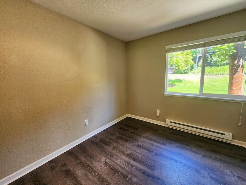 Building Photo - 9410 SW 146th Terrace