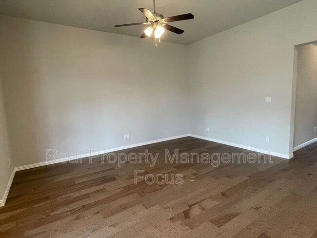 Building Photo - 13969 Falcon Ranch Dr