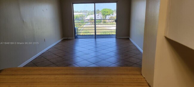 Primary Photo - 3710 NW 21st St