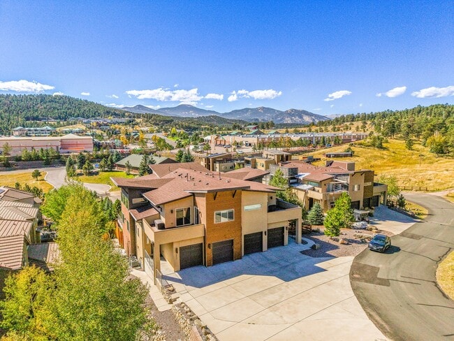 Building Photo - 28424 Tepees Way