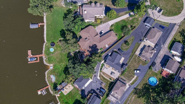 Building Photo - 525 Circle Dr