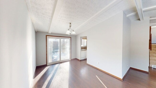 Building Photo - 3919 Quail Hollow Dr