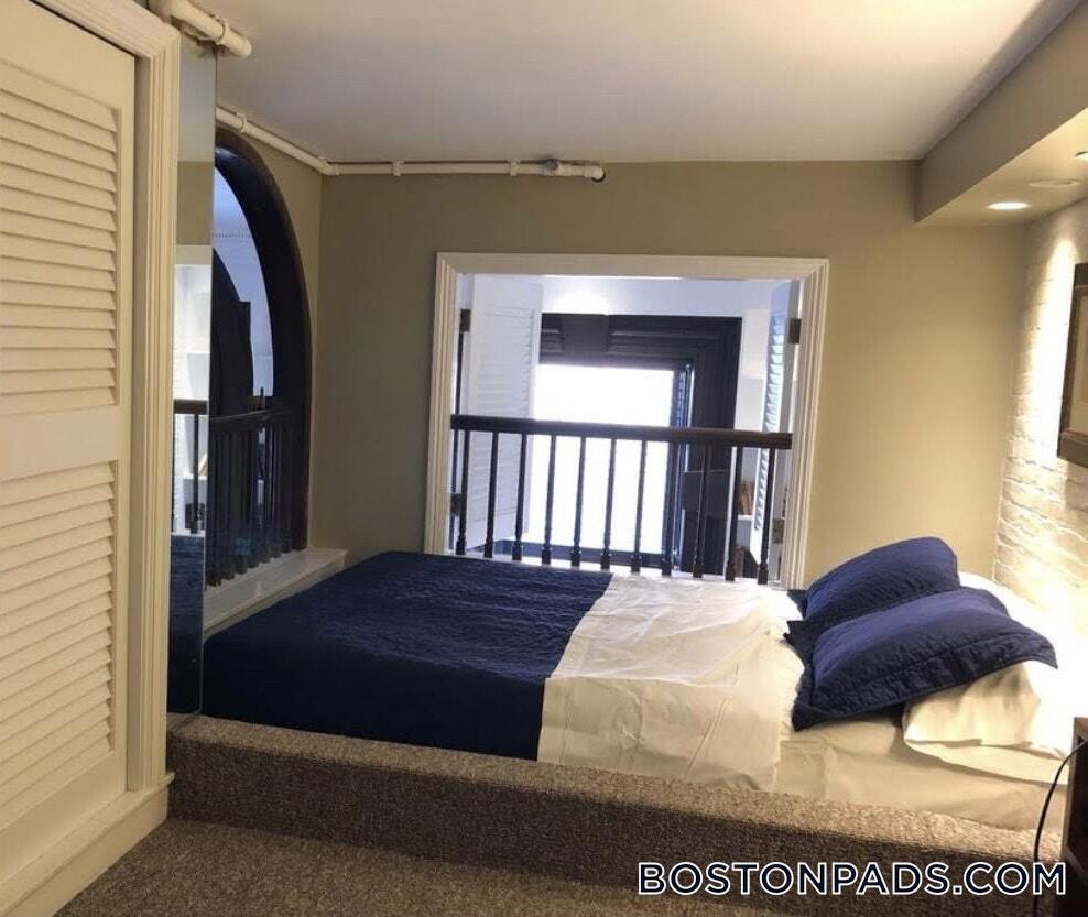 Building Photo - 113 Beacon St