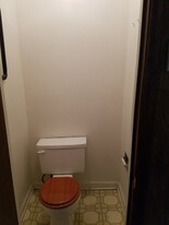 Building Photo - 1975 Thomas Drive