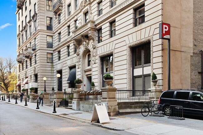 Building Photo - 21 Beacon St