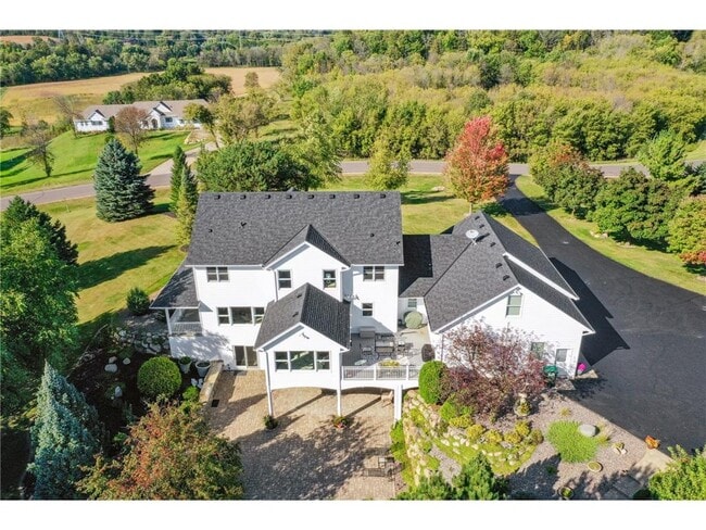 Building Photo - 9520 Scott St