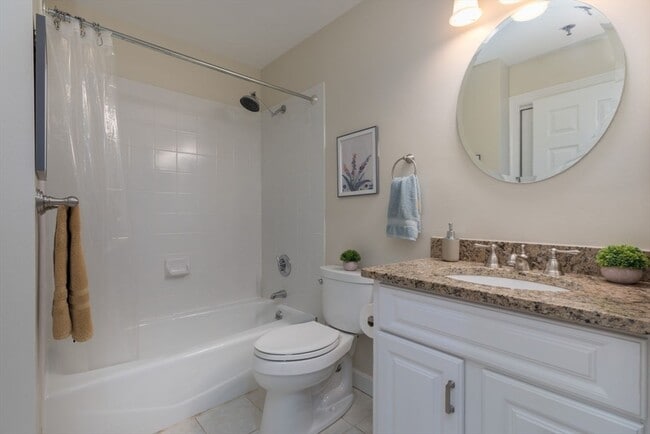 Building Photo - 416 Marlborough St