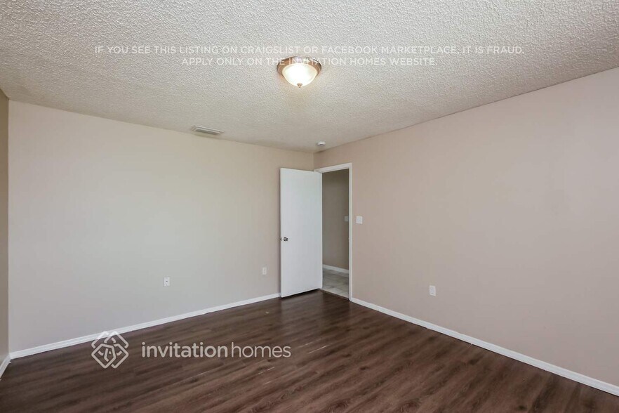 Building Photo - 14380 SW 112th Terrace