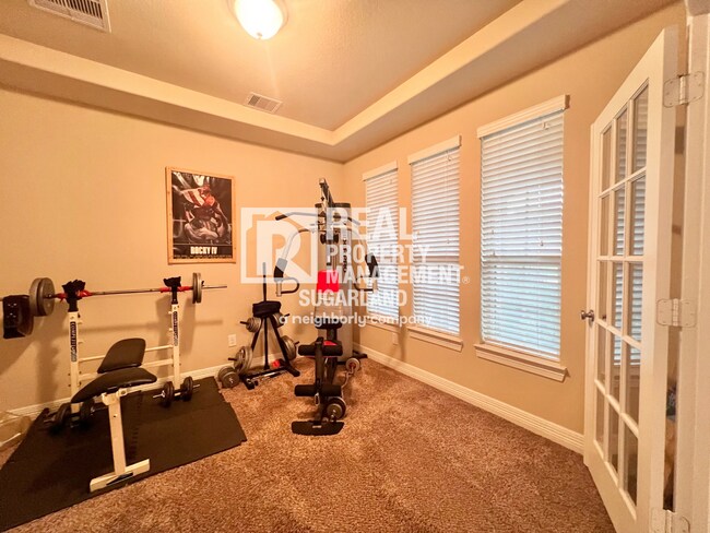 Building Photo - Stunning 5-Bedroom, 4.5-Bath Home for Rent in Richmond, TX