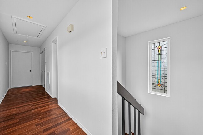 Building Photo - 1917 Trixie Ln