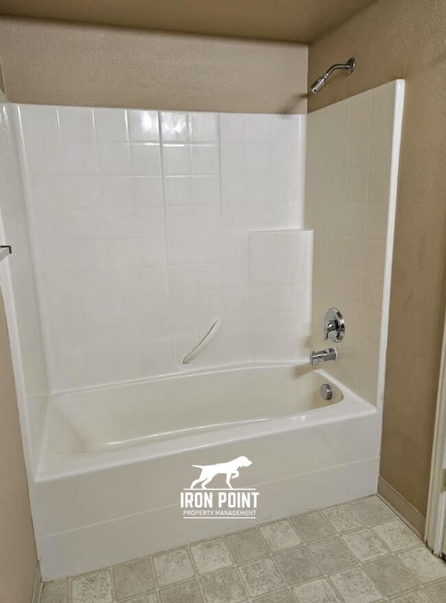 Building Photo - ELD4013