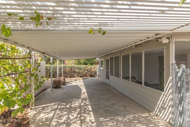 Building Photo - 30097 Carmel Rd