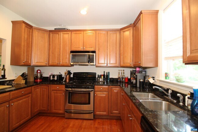 Building Photo - 106 Melbourne Park Circle