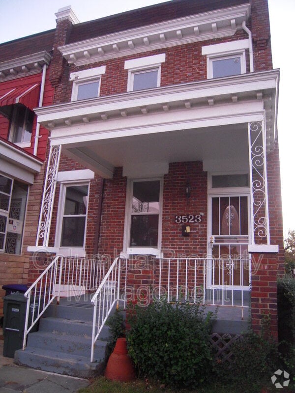 Building Photo - 3523 Warder St NW