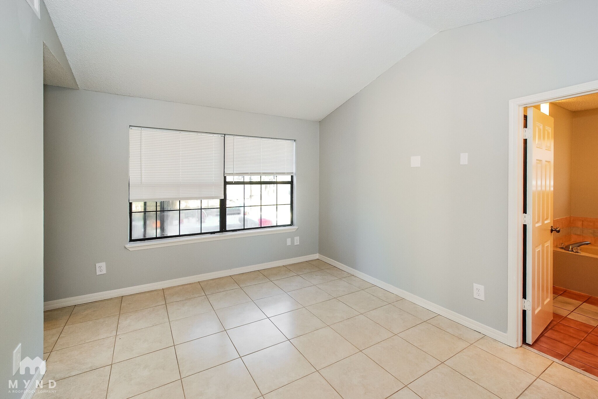 Building Photo - 209 Gerona Rd