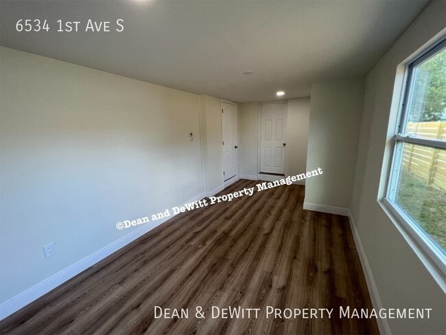 Building Photo - 6534 1st Ave S