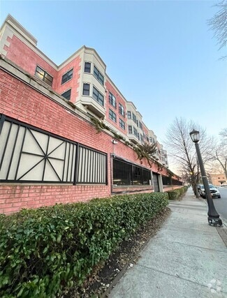 Building Photo - 101 Sheldrake Pl