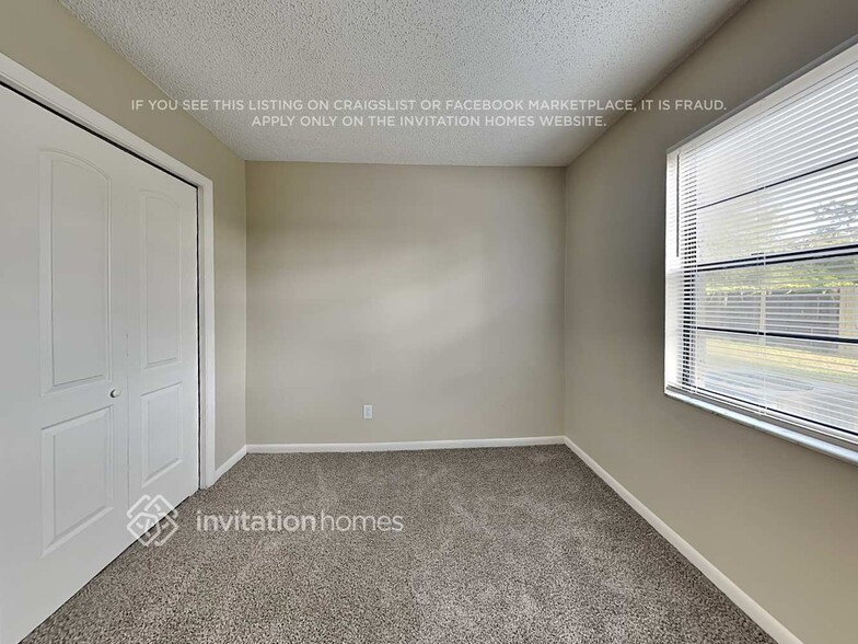 Building Photo - 819 Sunridge Point Dr