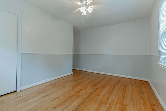 Building Photo - 1452 Birthright St