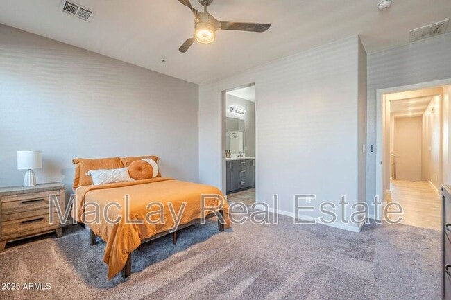 Building Photo - 2271 E Hidalgo Ave