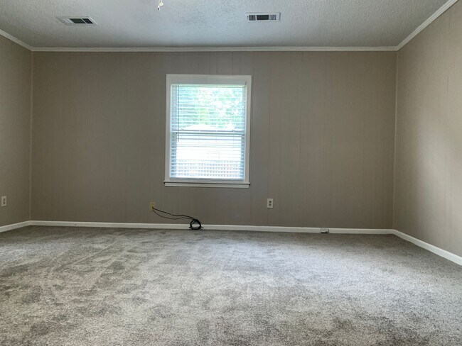 Building Photo - Under repair