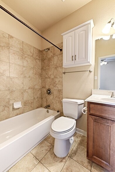 Building Photo - 2326 Stutz Dr