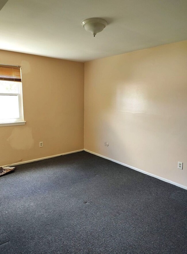 Building Photo - 9443 Ashton Rd