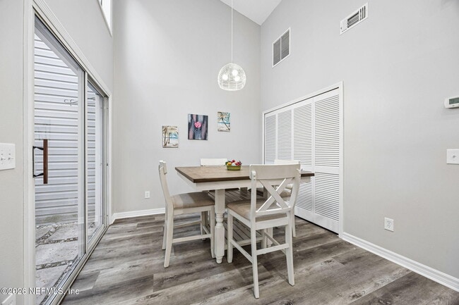 Building Photo - 12036 Arbor Lake Dr
