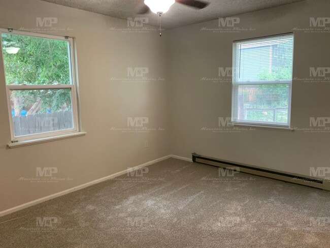 Building Photo - 1518 Glen Haven Dr