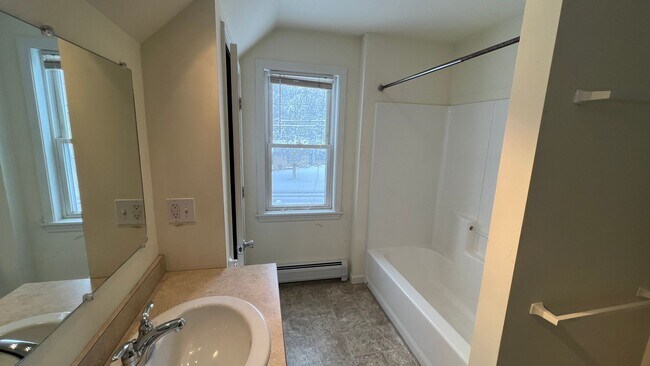 Building Photo - Conventional Style 3 BR Single Family Home...