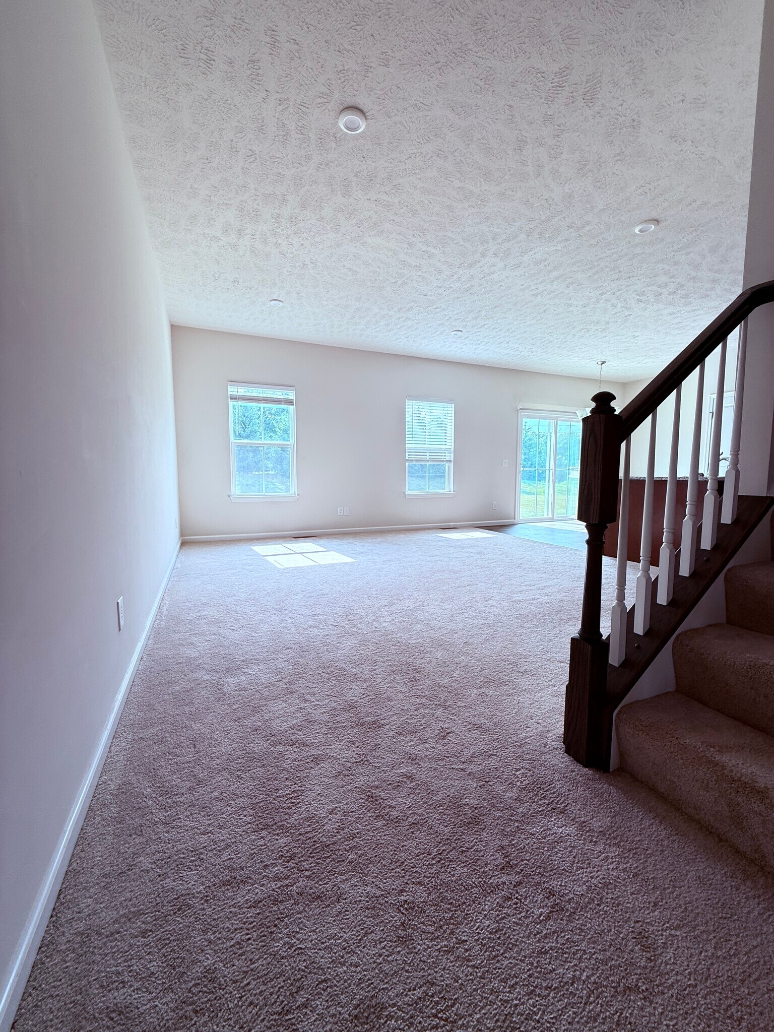 Building Photo - 3383 Jackson Park Dr NW
