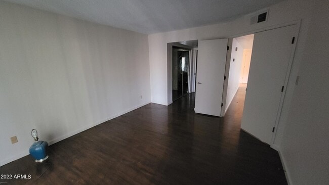 Building Photo - 9201 N 47th Dr