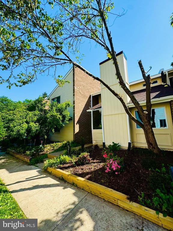 Building Photo - 13386 Hungerford Pl